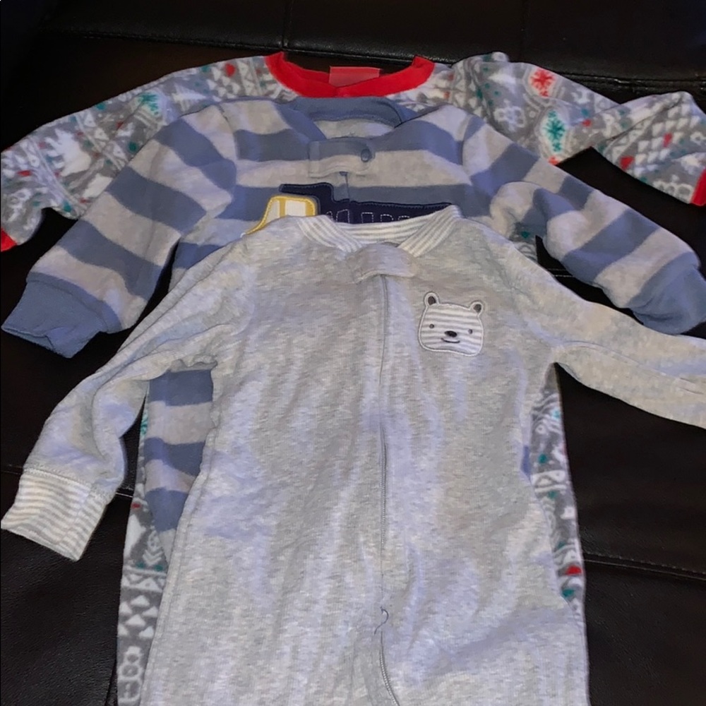 3 footsie pajama sets